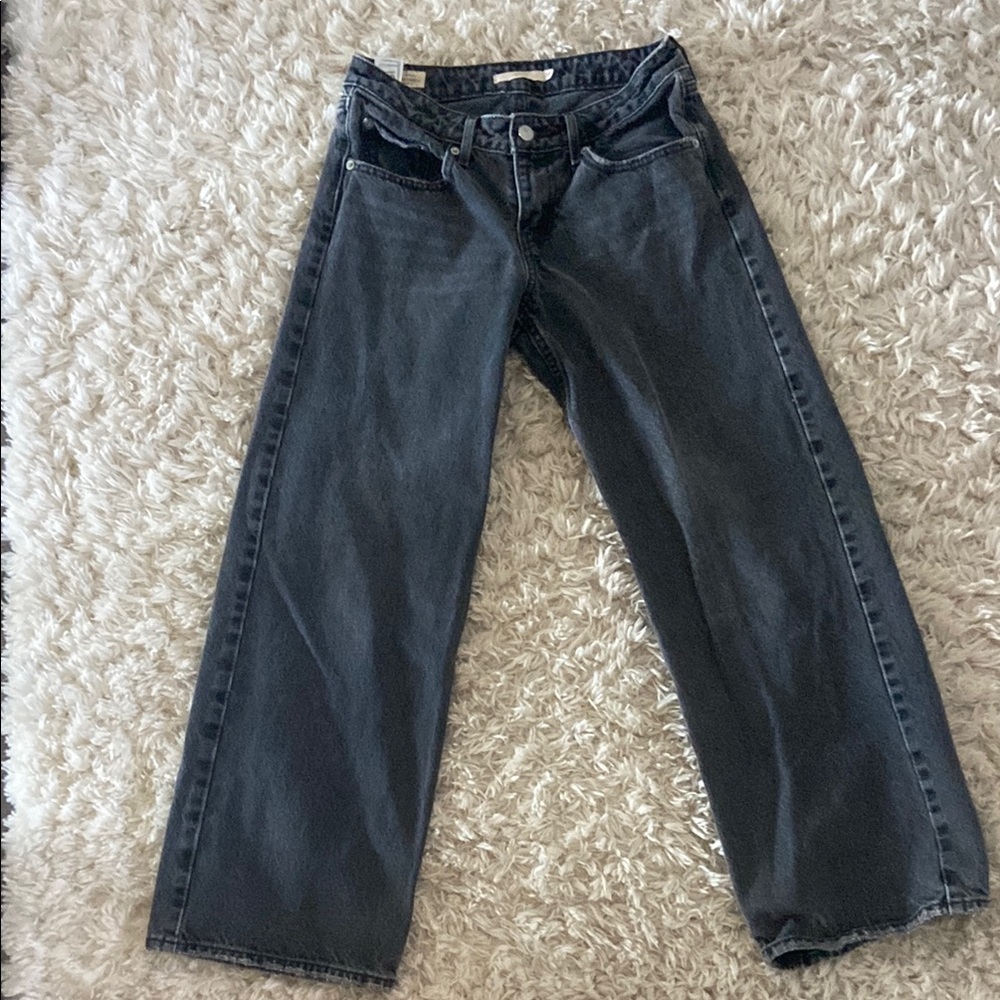 Low loose Levi jeans in black